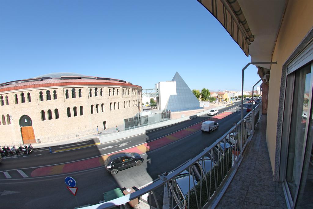 Apartamento El Mirlo Blanco Villena Eksteriør billede